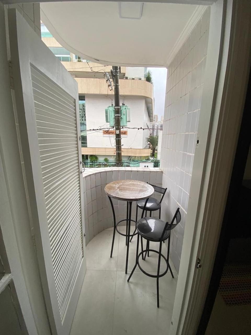 Canto Forte- Suite C/Varanda - Ate 5 Hospedes- Garagem - Wi Fi E 200 Metros Da Praia, 50 Metros Da Av Gastronomica Da Pg Прая-Гранди Экстерьер фото