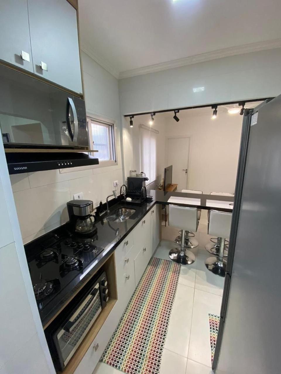 Canto Forte- Suite C/Varanda - Ate 5 Hospedes- Garagem - Wi Fi E 200 Metros Da Praia, 50 Metros Da Av Gastronomica Da Pg Прая-Гранди Экстерьер фото