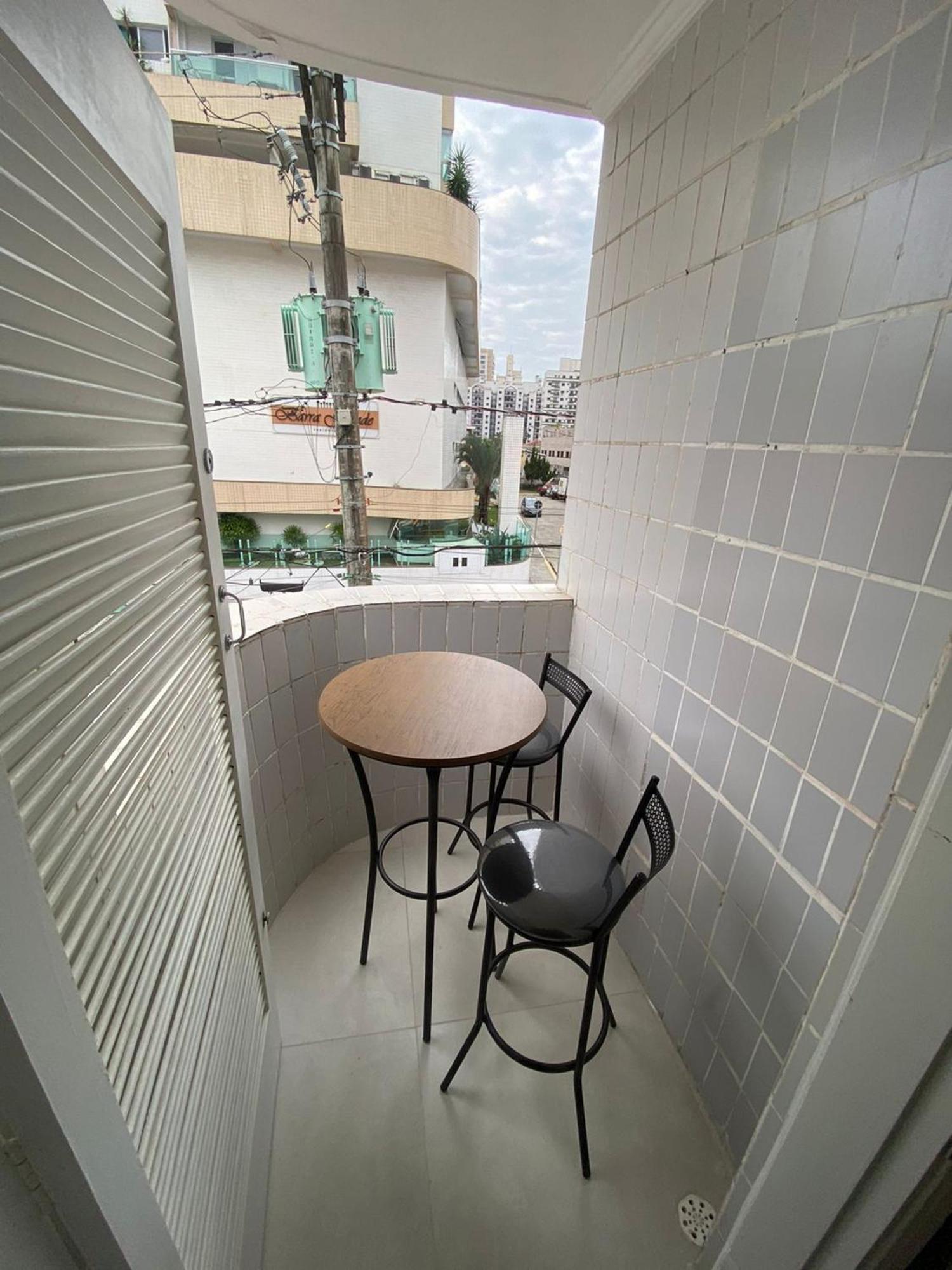 Canto Forte- Suite C/Varanda - Ate 5 Hospedes- Garagem - Wi Fi E 200 Metros Da Praia, 50 Metros Da Av Gastronomica Da Pg Прая-Гранди Экстерьер фото