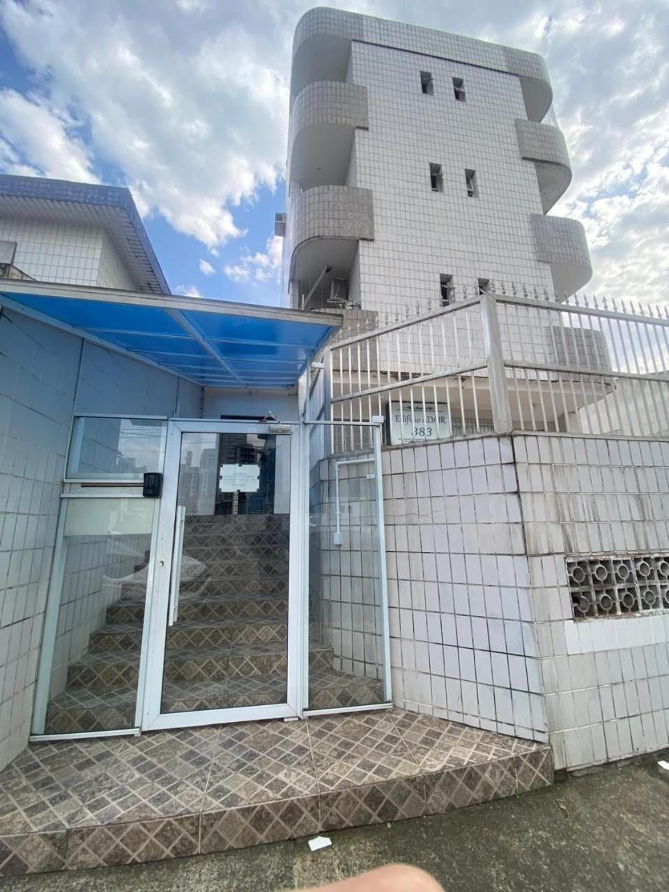 Canto Forte- Suite C/Varanda - Ate 5 Hospedes- Garagem - Wi Fi E 200 Metros Da Praia, 50 Metros Da Av Gastronomica Da Pg Прая-Гранди Экстерьер фото